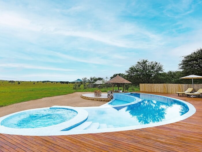 Pool im One Nature Nyaruswiga Serengeti